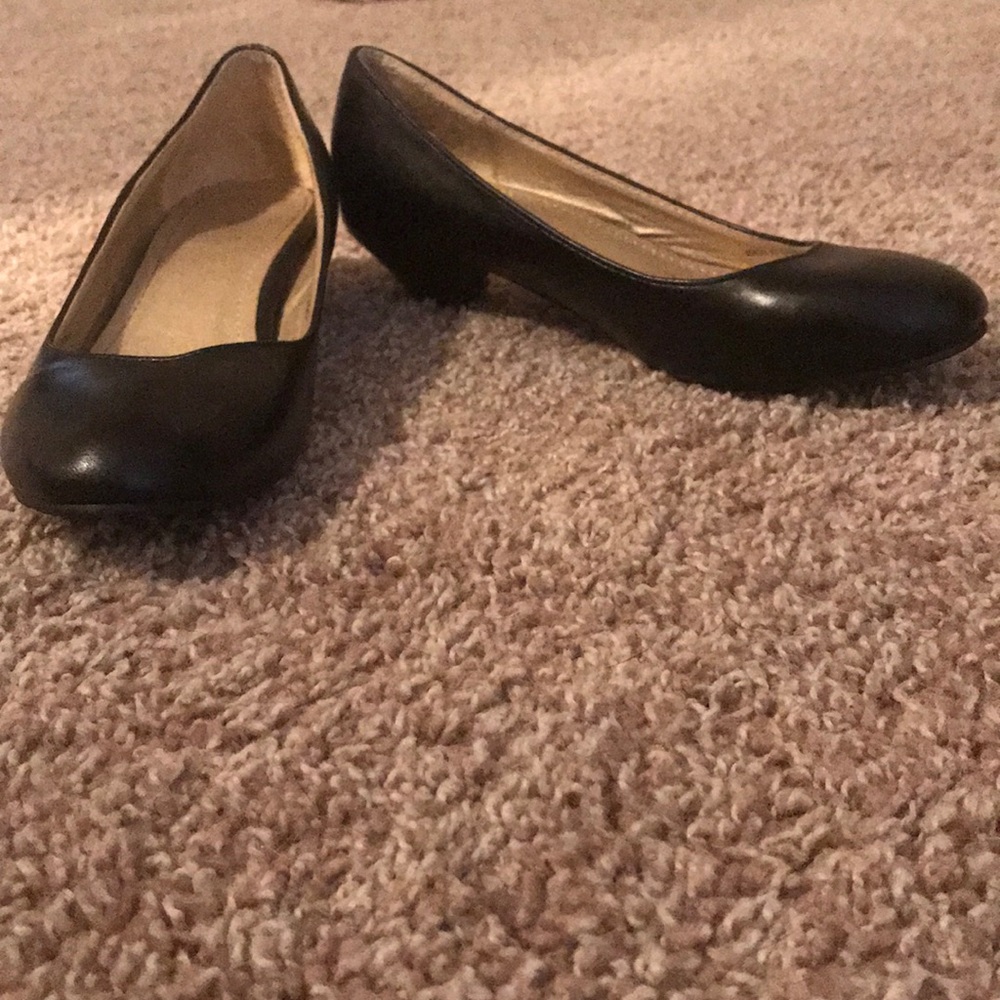 Kitten heels